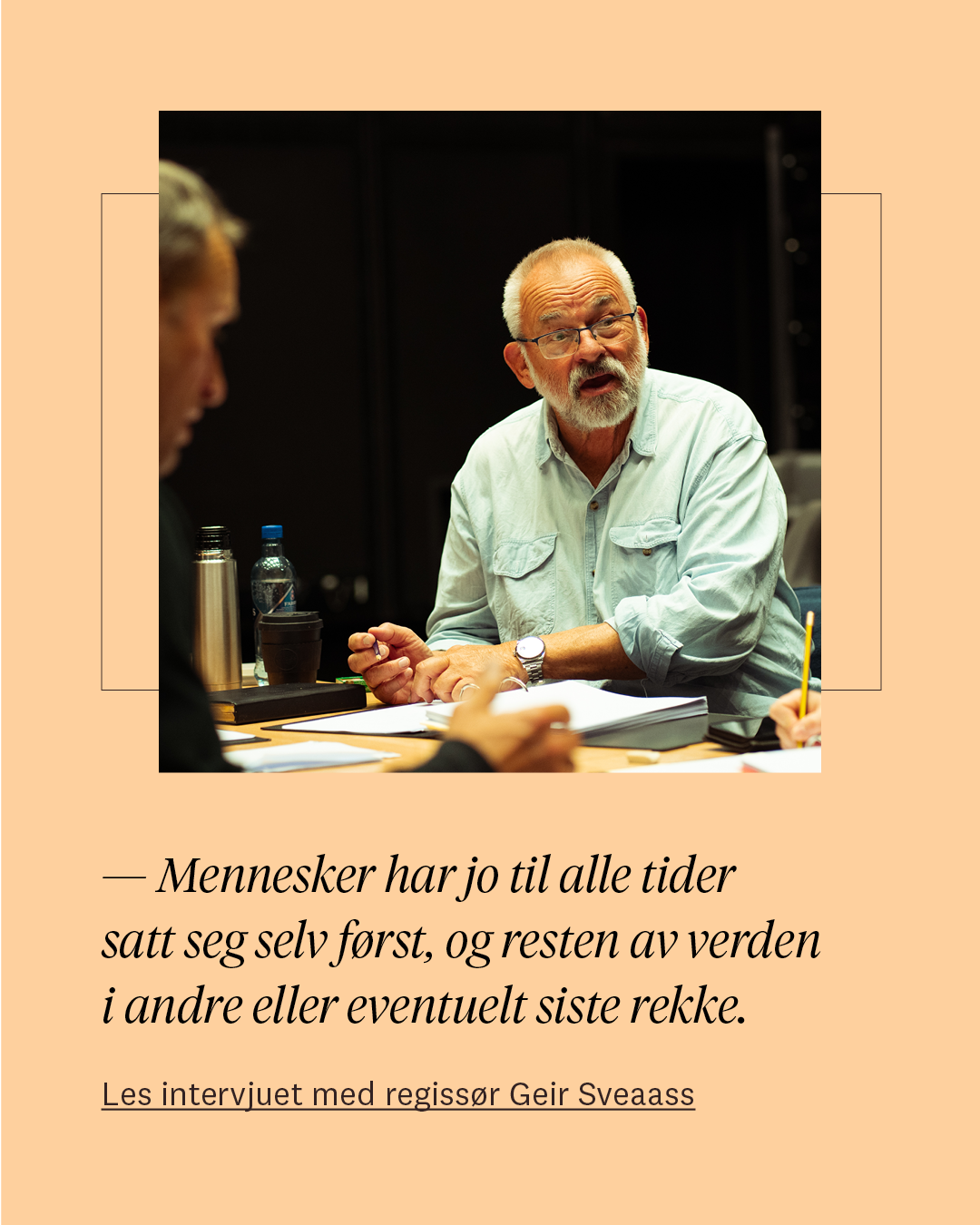 Bilde av regissør Geir Sveaass med henvisning til artikkel